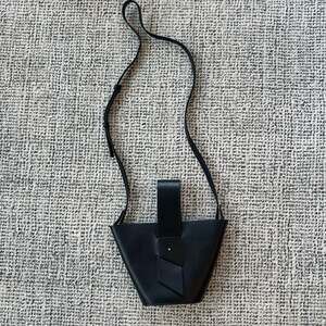 NWOT Carolina Santo Domingo Amphora Mini